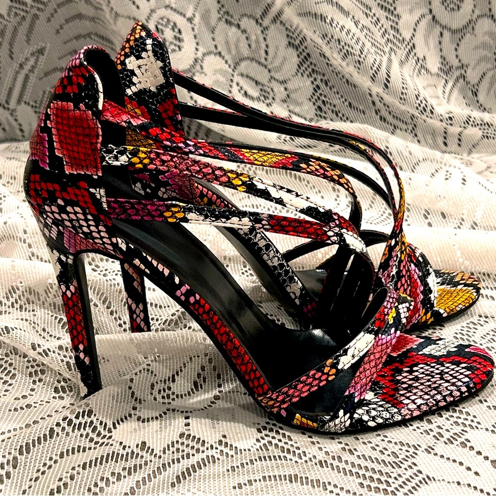 Strappy pink and red vegan snakeskin heel NIB size 39 (size 8 .5 US)